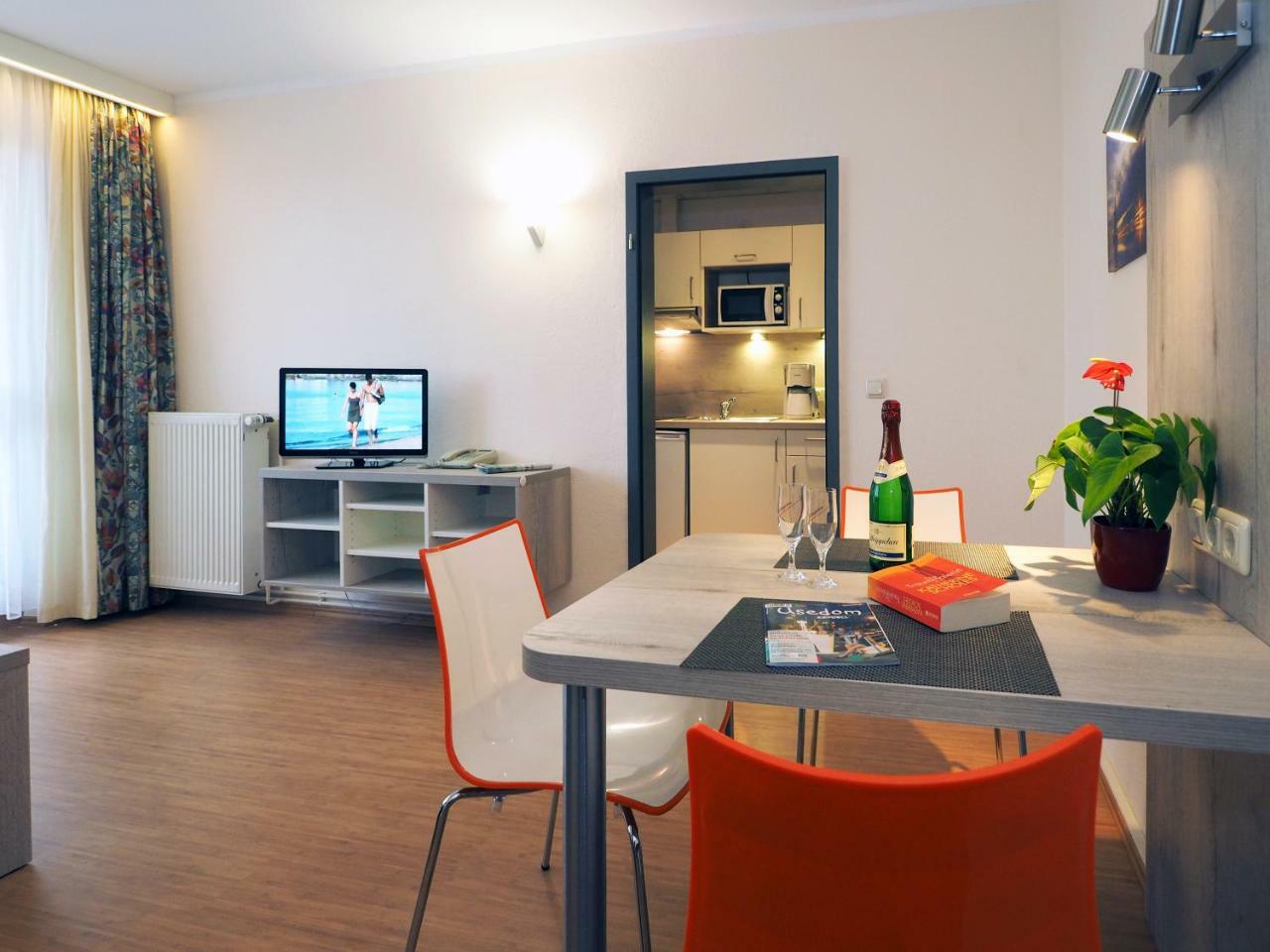 Kurhotel Zu Heringsdorf Екстер'єр фото